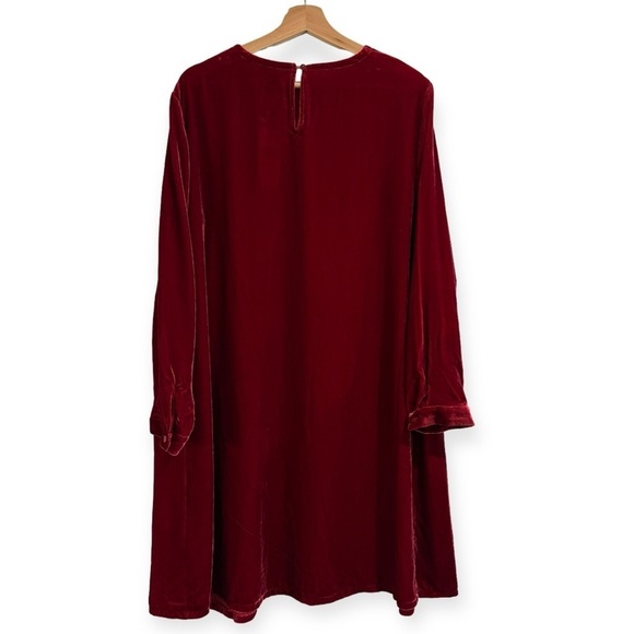 EILEEN FISHER Ruby Velvet Crew Neck Silk and Viscose Dress NEW Christmas Holiday - Picture 3 of 7